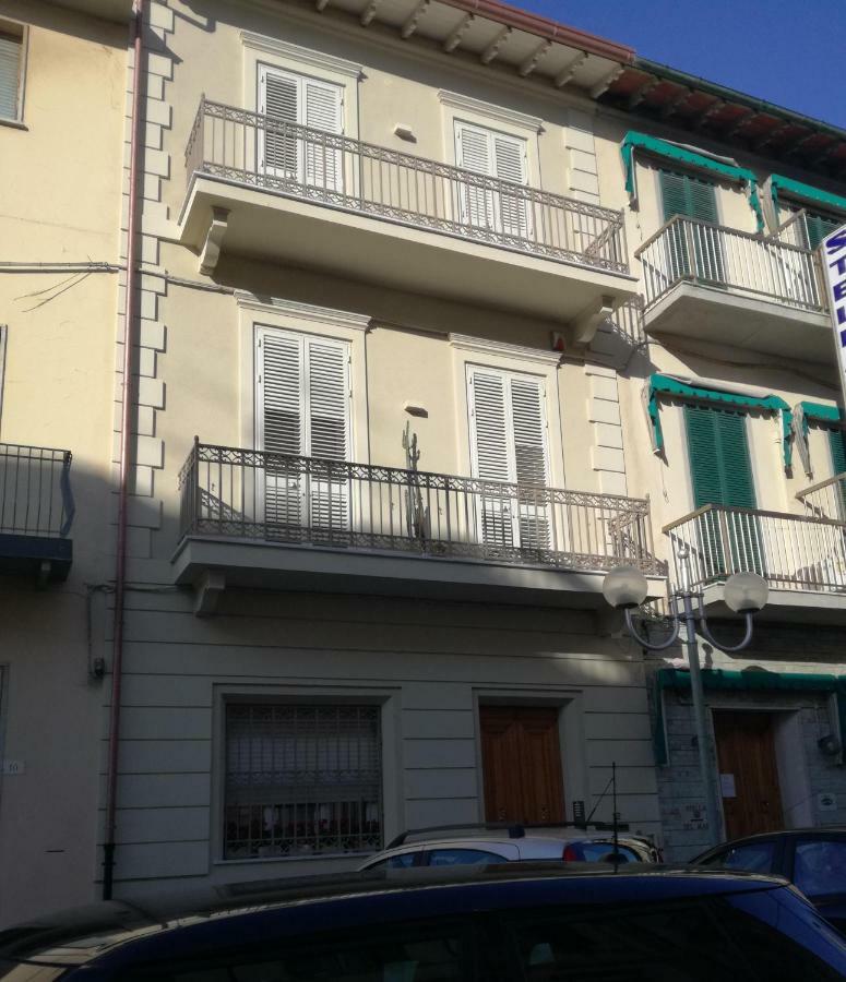 La Casa Di Anna Apartment Viareggio Exterior photo